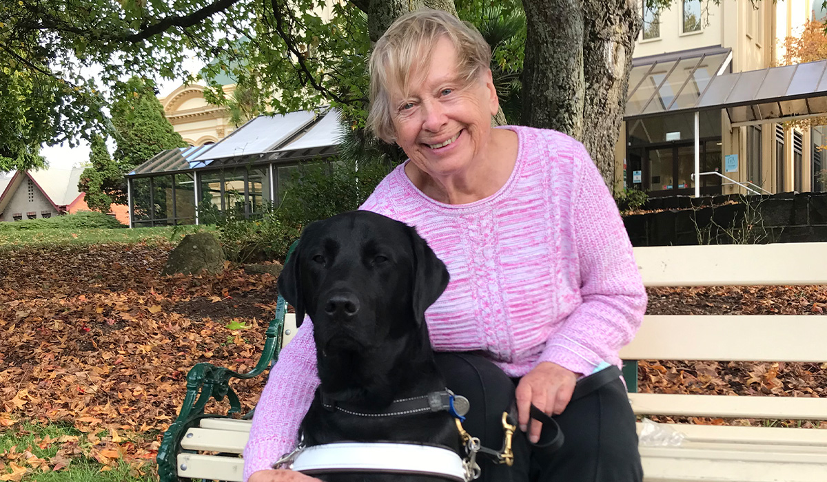 Jenny and guide dog victor